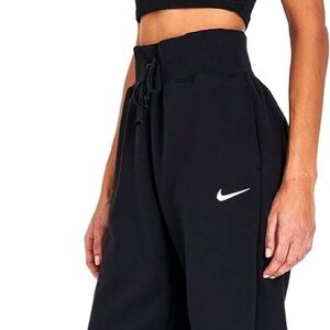 Women’s Nike Phoenix Fleece High Waisted Sweatpants
